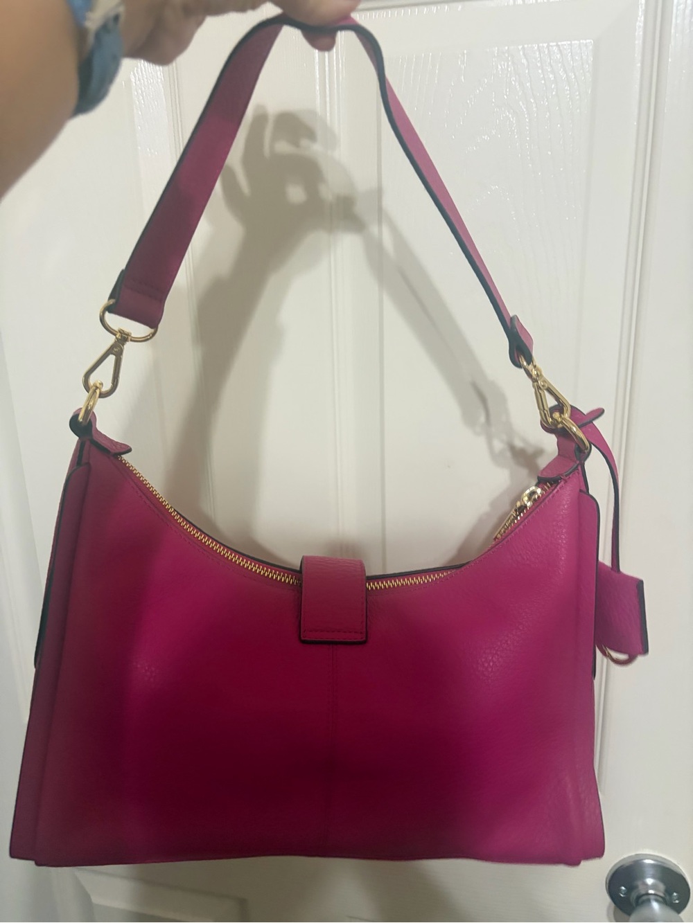 Radley London Fuchsia Leather Shoulder Bag with Gold Hardware - Picture 4 of 6